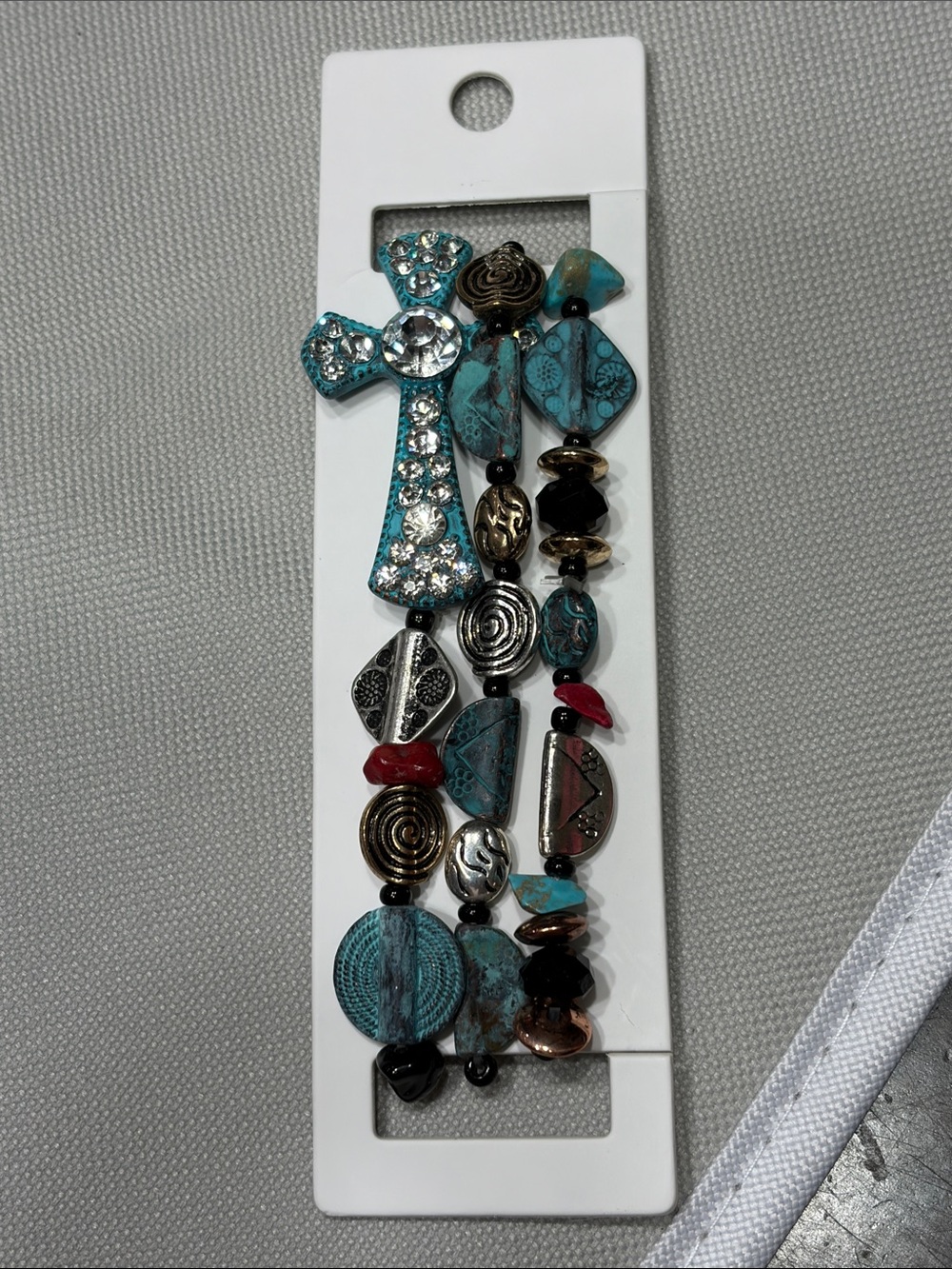 NWT Western Turquoise Cross Beaded Stretch Bracelet Set